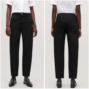 COS Twisted Tapered Leg High Rise Cropped Length Black Size 26” Jeans